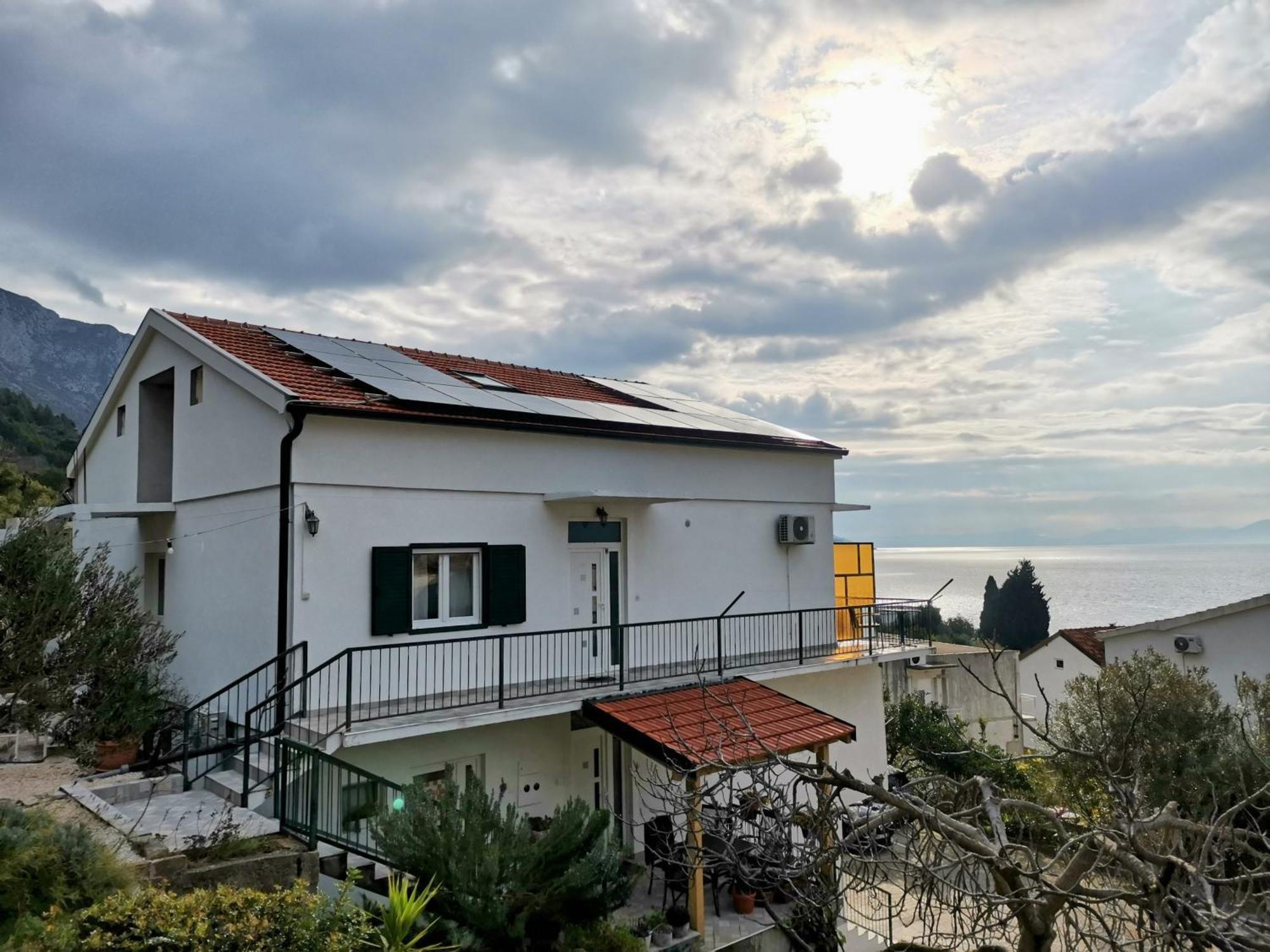 Guesthouse Podaca Exterior photo